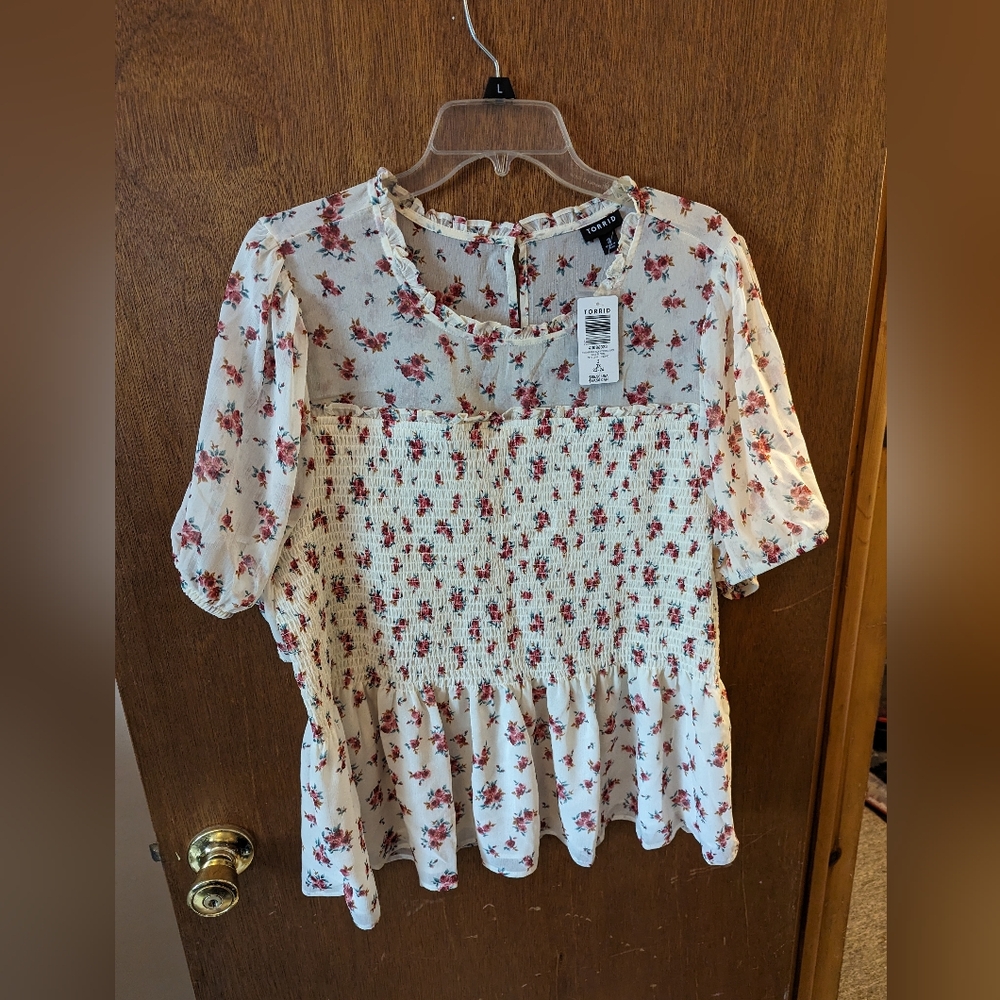 Brand new torrid blouse size 3